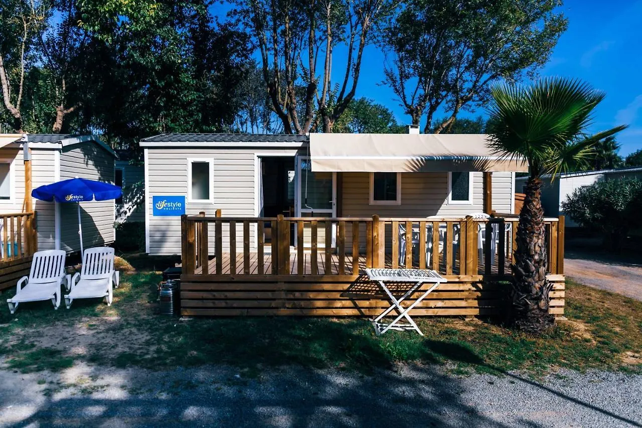 Camping Vilanova Park - Mobile Homes By Lifestyle Holidays Vilanova i la Geltru Spain